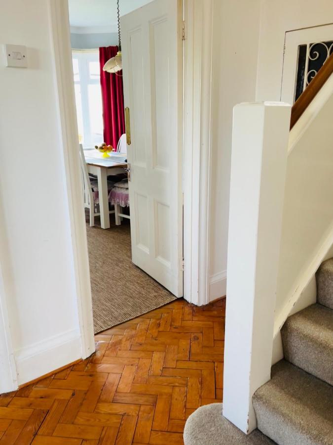 Winton House Home Stay Bournemouth Eksteriør bilde